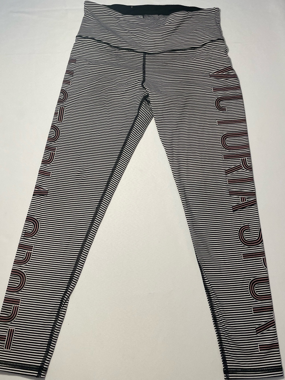 🔥 Victoria’s Secret Knockout Sport Logo Striped Leggings Size L